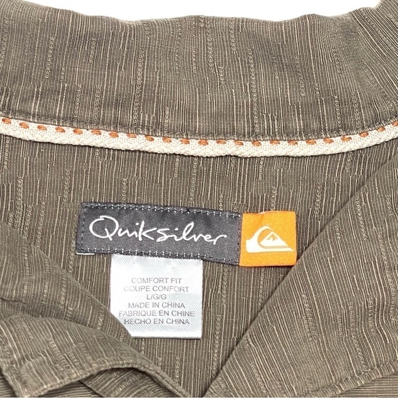 Quiksilver Men SILK Embroidery Button Down Shirt Size L - Picture 5 of 9